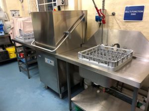 small commercial kitchen glaswasher